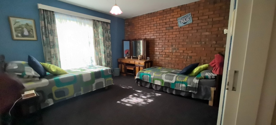 4 Bedroom Property for Sale in Noorsekloof Eastern Cape